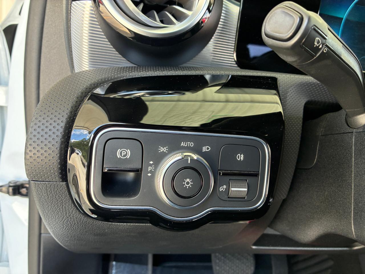 Mercedes-Benz A-Class  2021