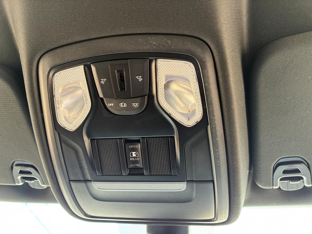 RAM 1500  2021