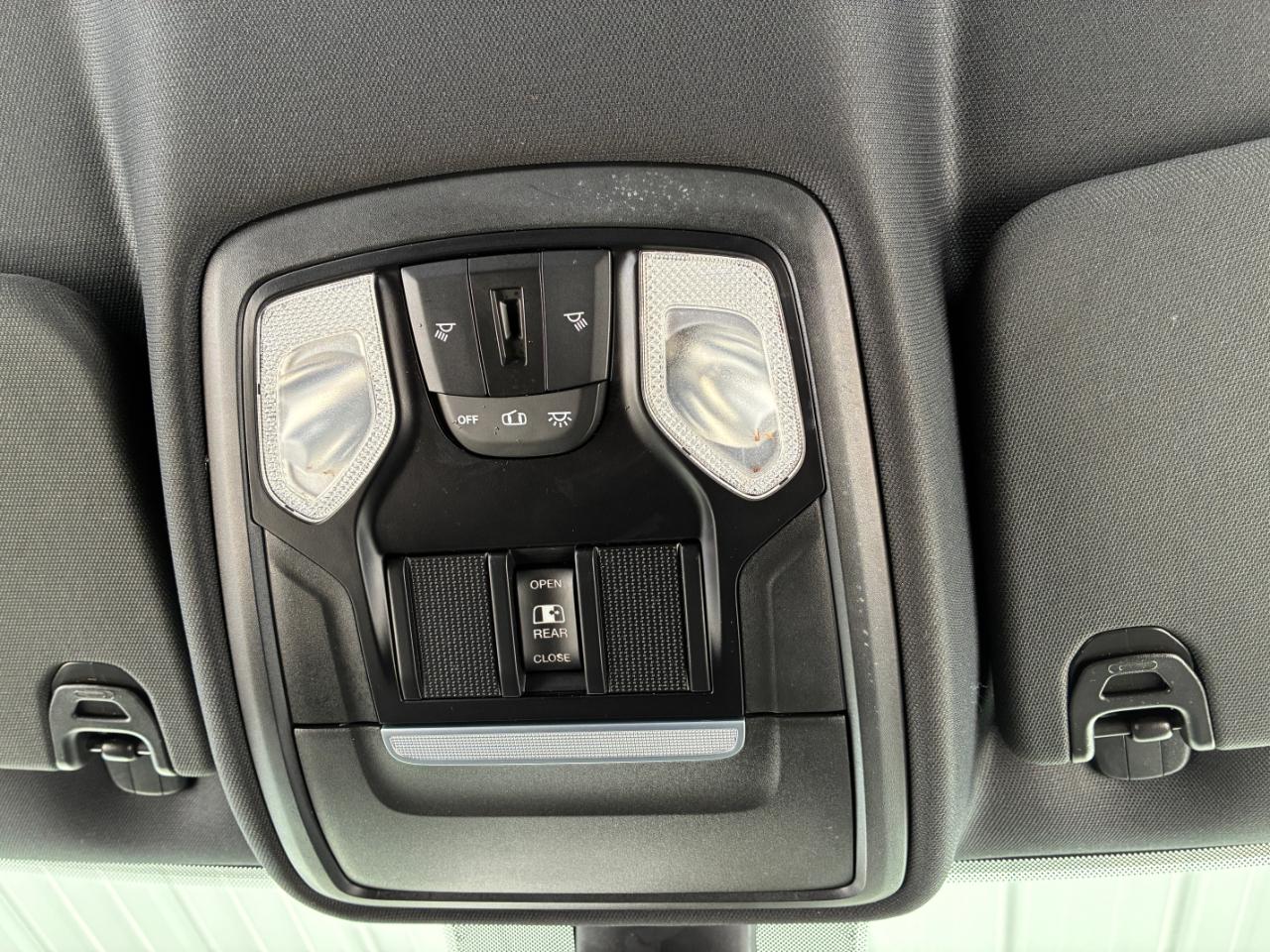 RAM 1500  2021