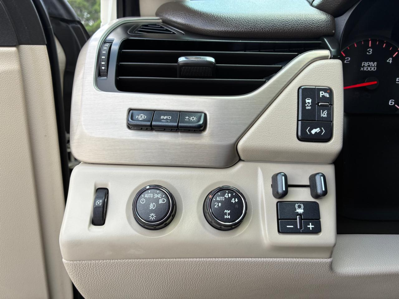 GMC Yukon Denali 2015
