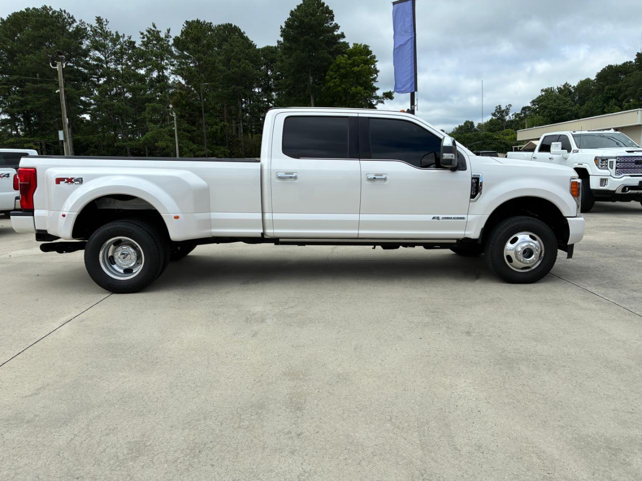 Ford F-350 SD Platinum 2019