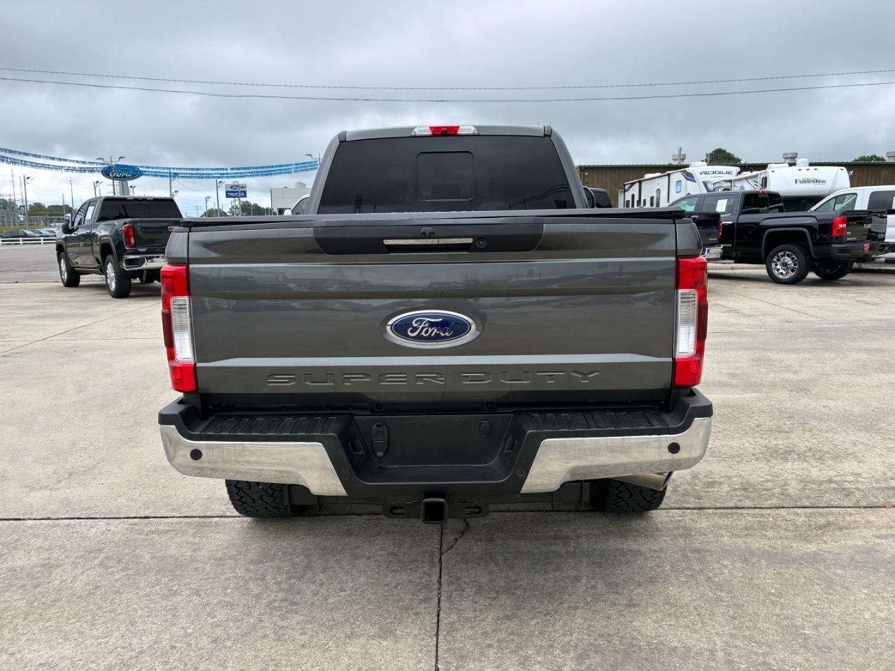 Ford F-250 SD Lariat 2019