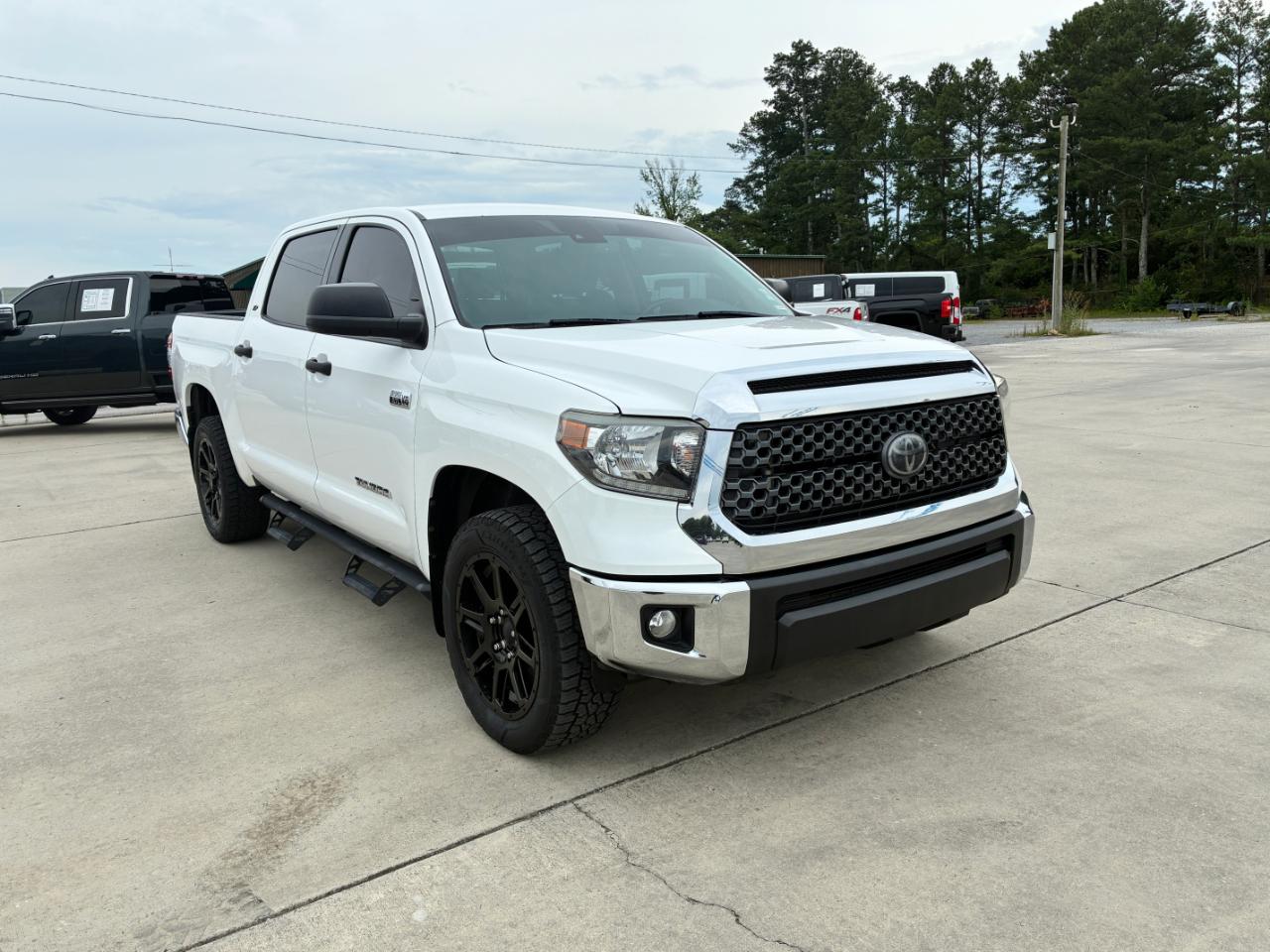 Toyota Tundra  2021