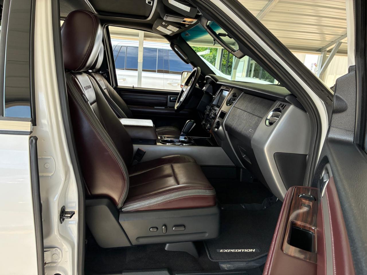 Ford Expedition Platinum 2017