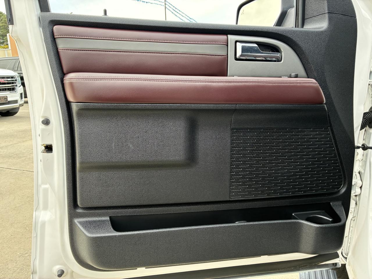 Ford Expedition  2017