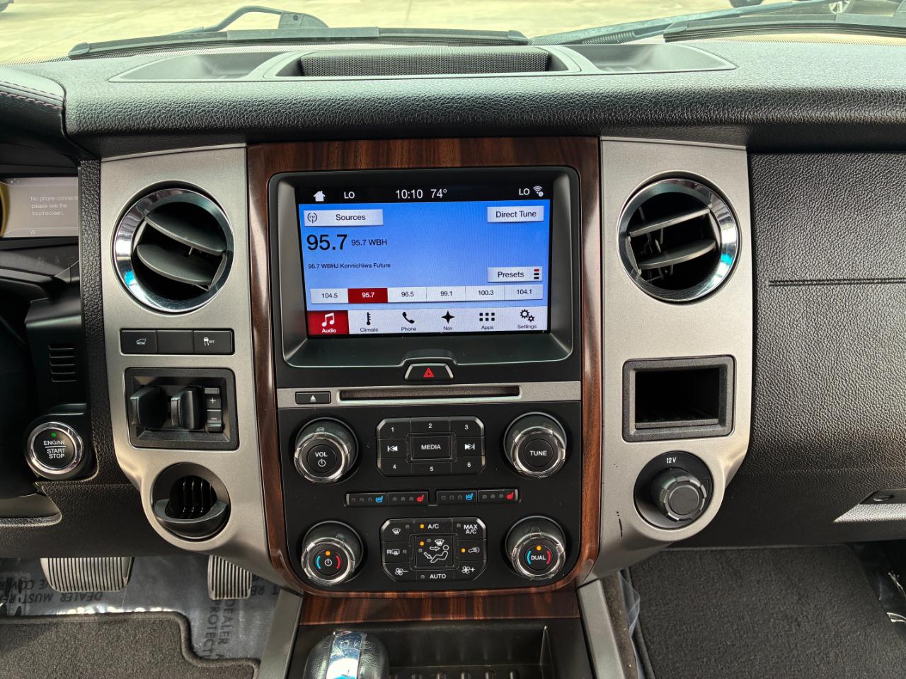 Ford Expedition  2017