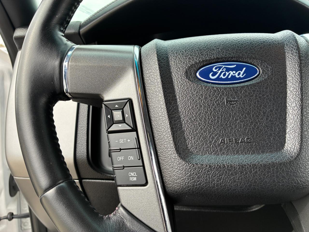 Ford Expedition  2017