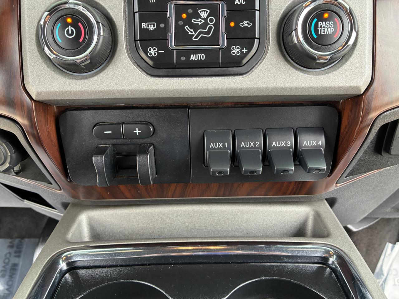Ford F-250 SD Lariat 2016