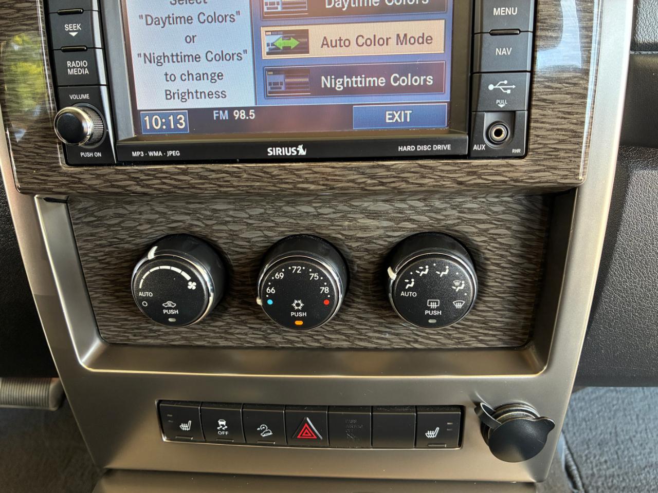 Jeep Liberty  2011