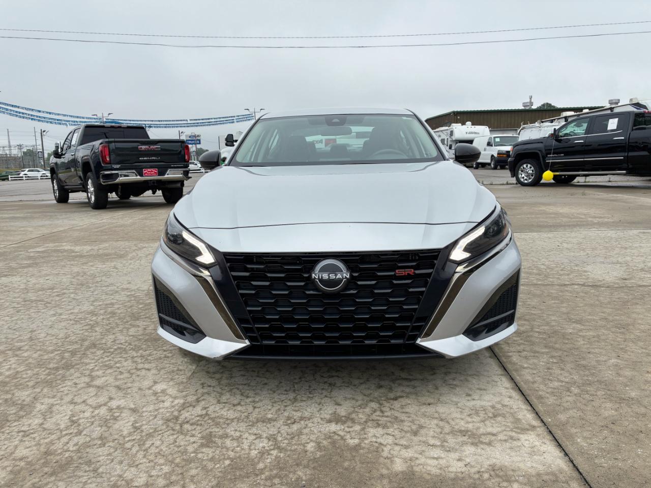 Nissan Altima  2024