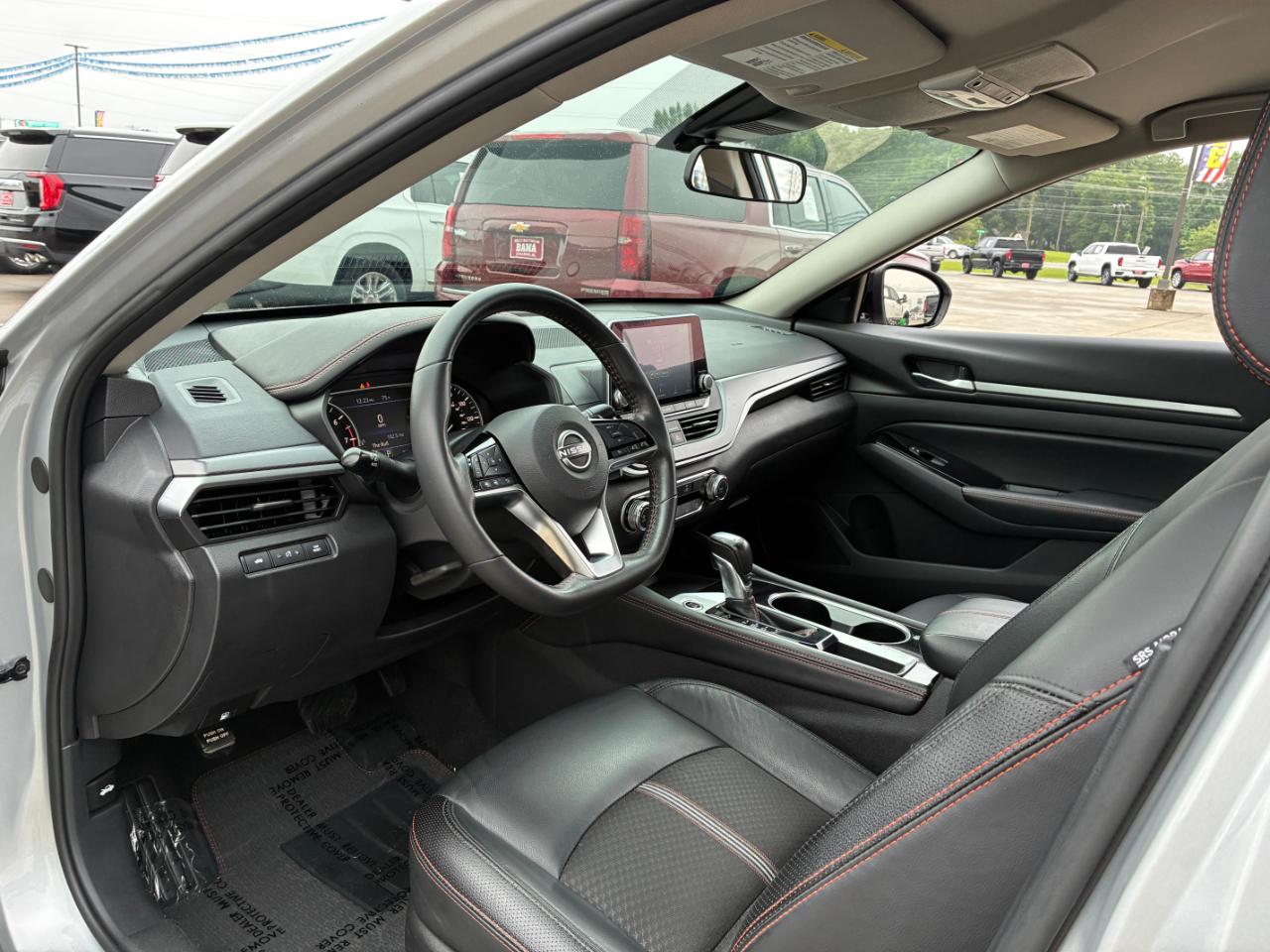 Nissan Altima  2024