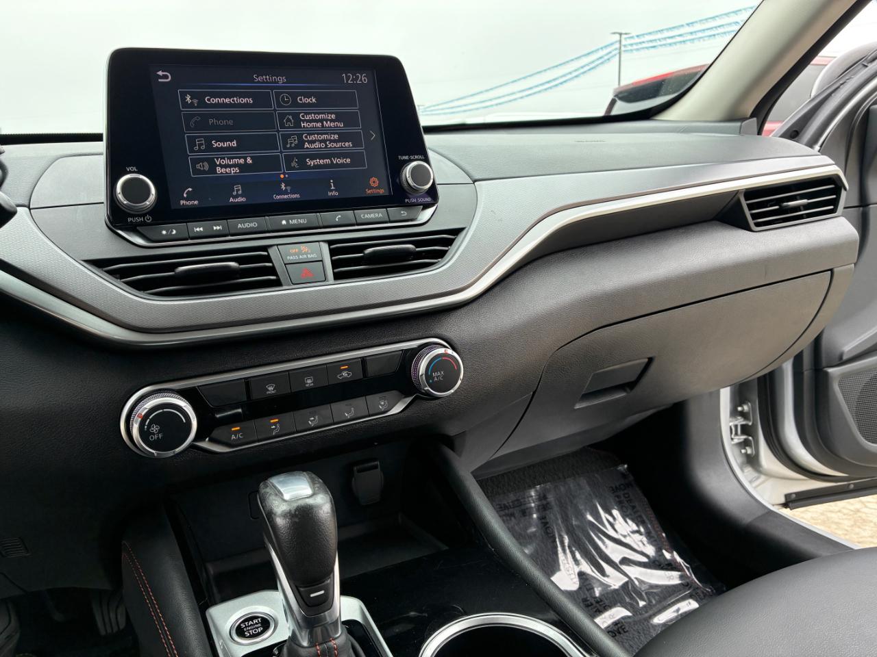 Nissan Altima  2024
