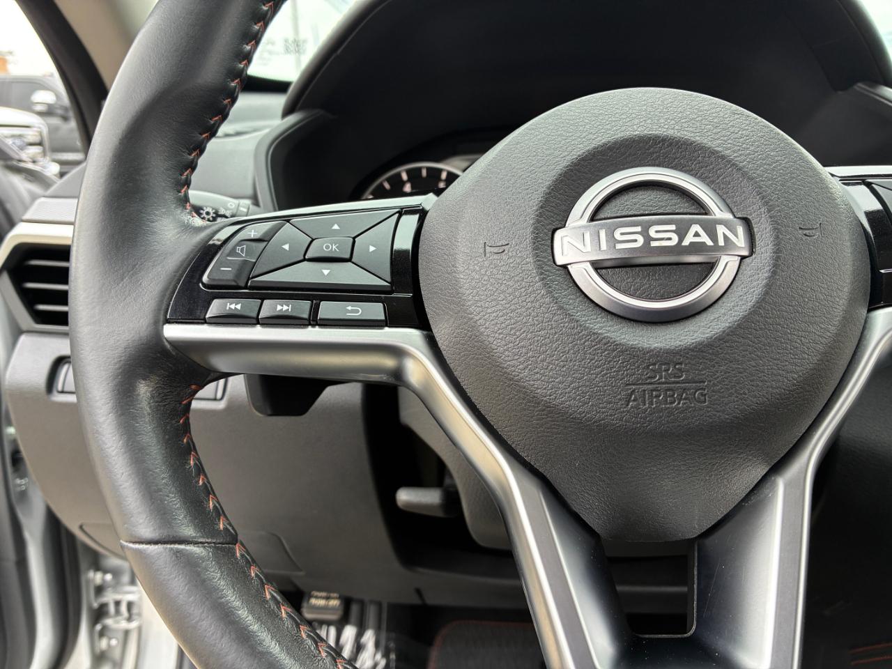 Nissan Altima  2024