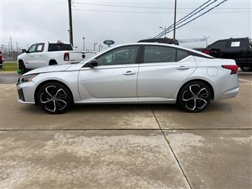 2024 Nissan Altima 