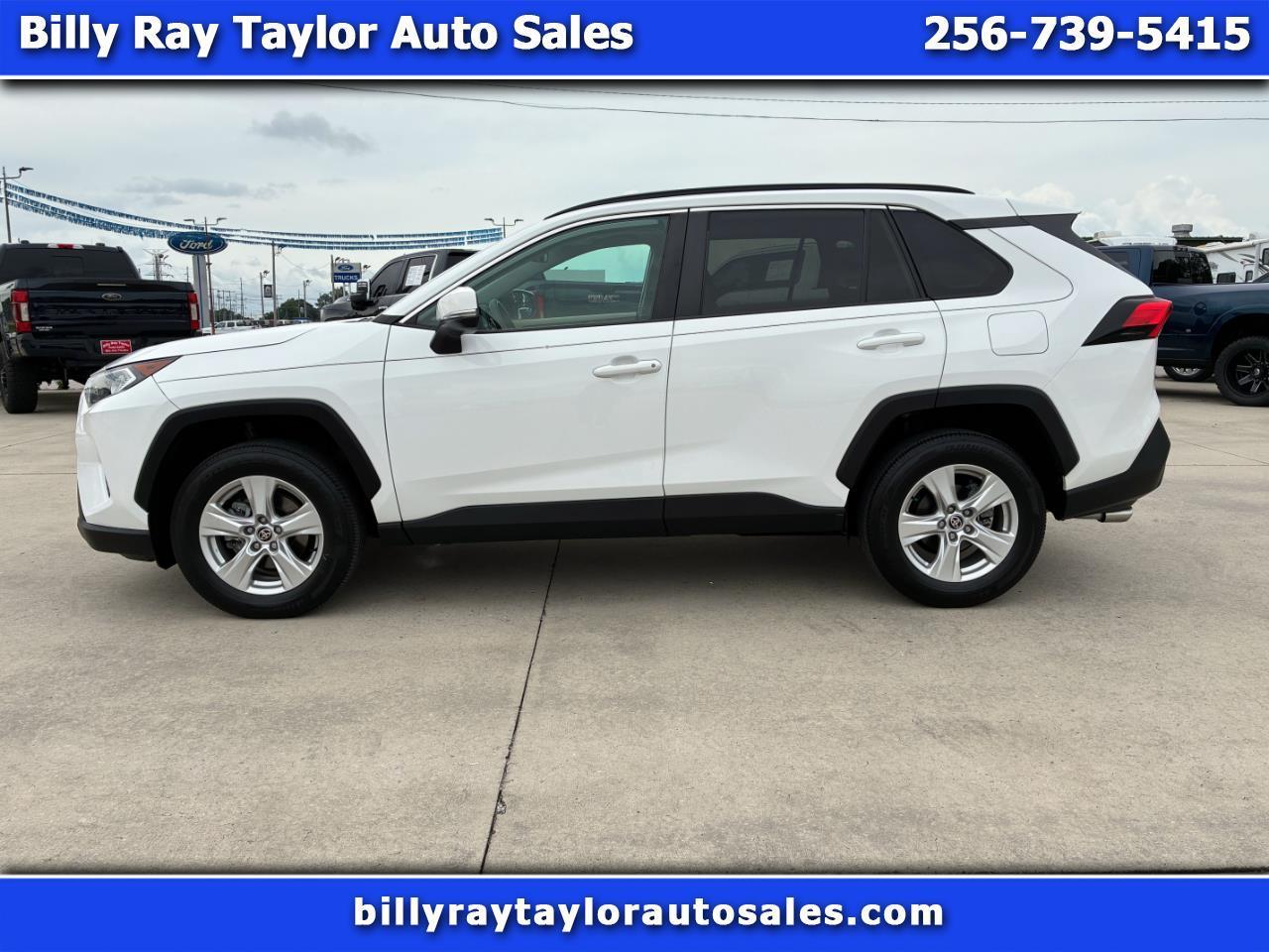 Toyota RAV4 XLE 2021