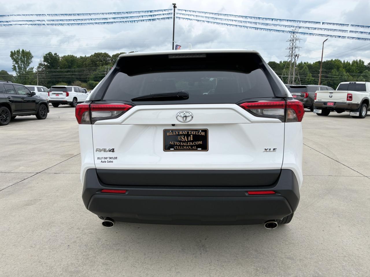 Toyota RAV4 XLE 2021