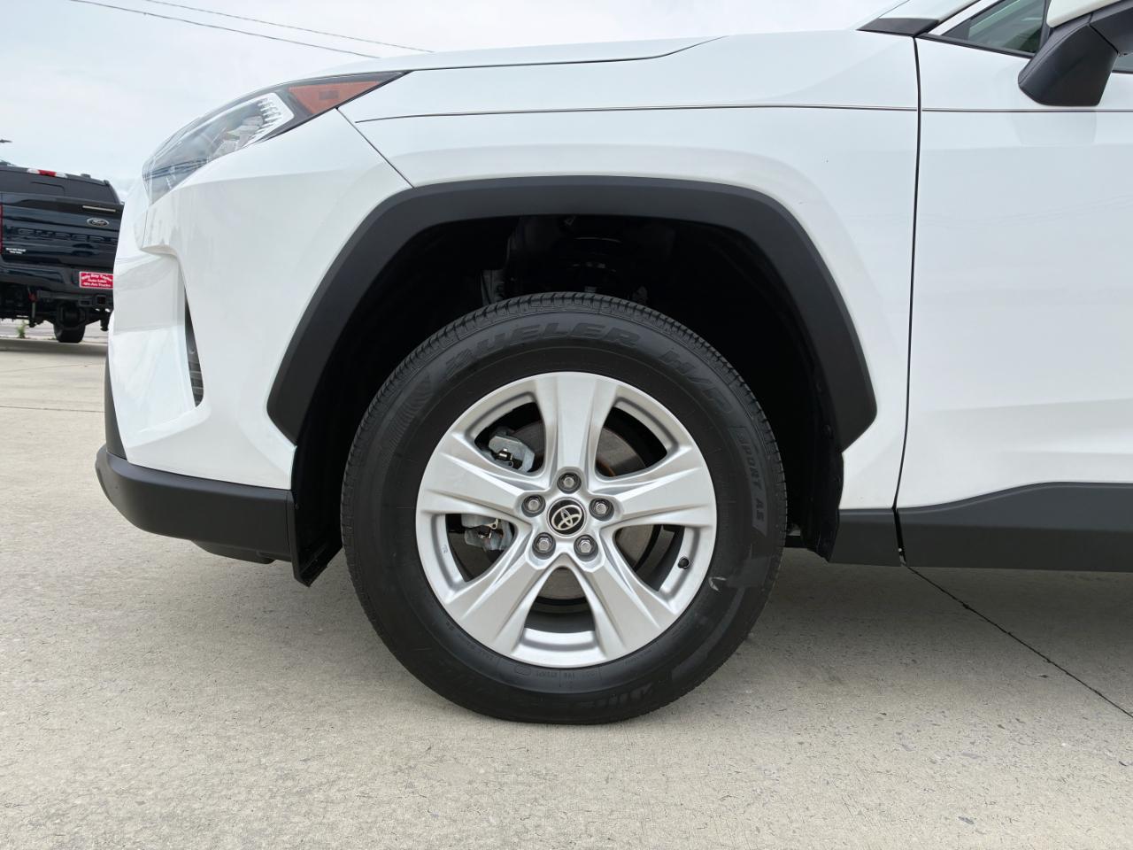 Toyota RAV4 XLE 2021