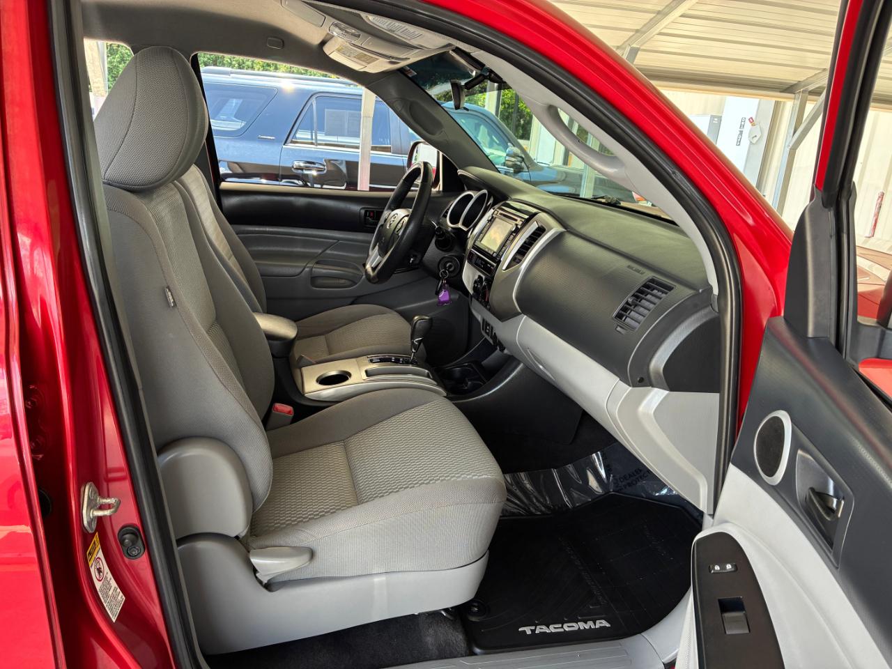 Toyota Tacoma  2014