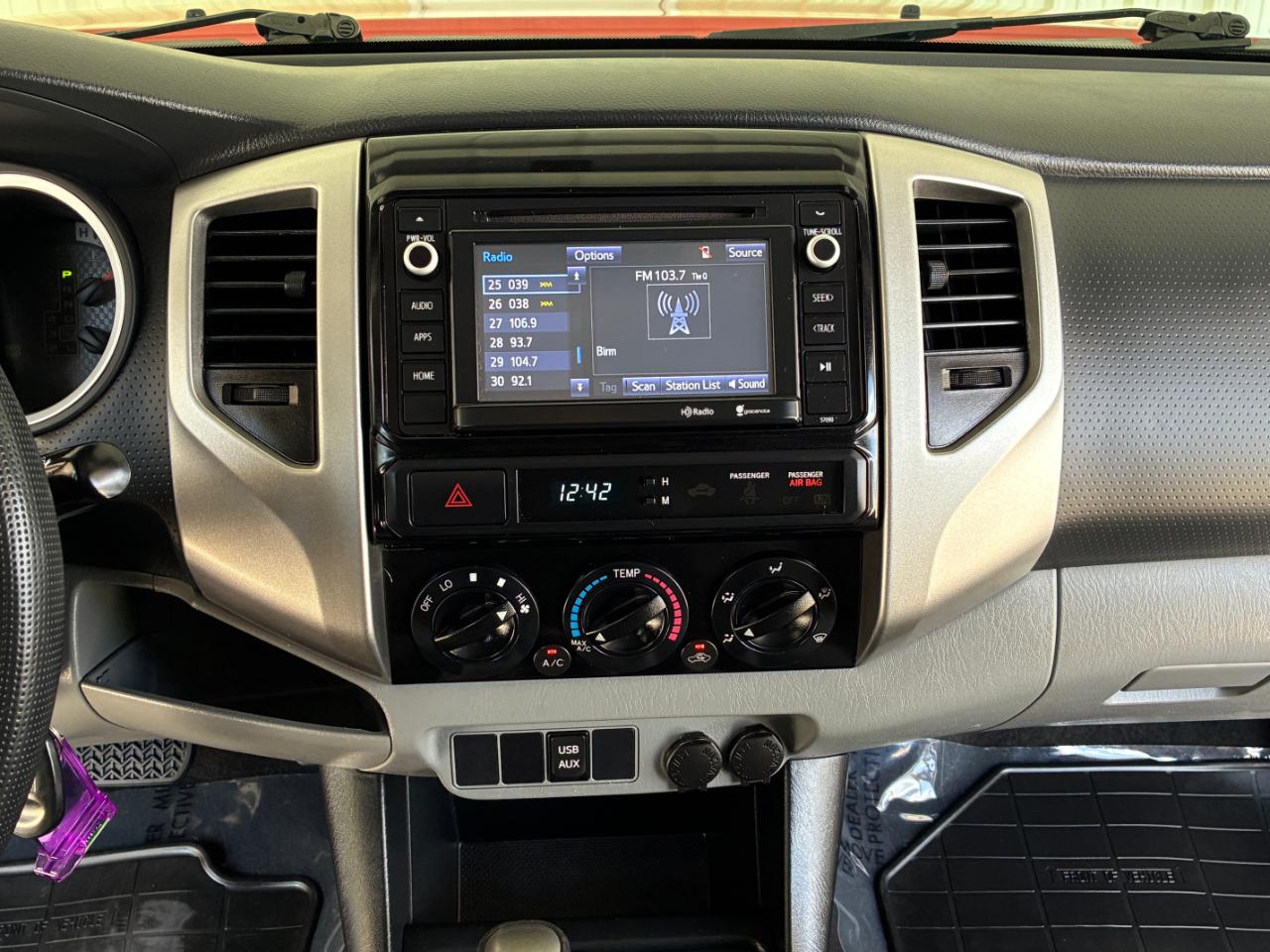 Toyota Tacoma  2014