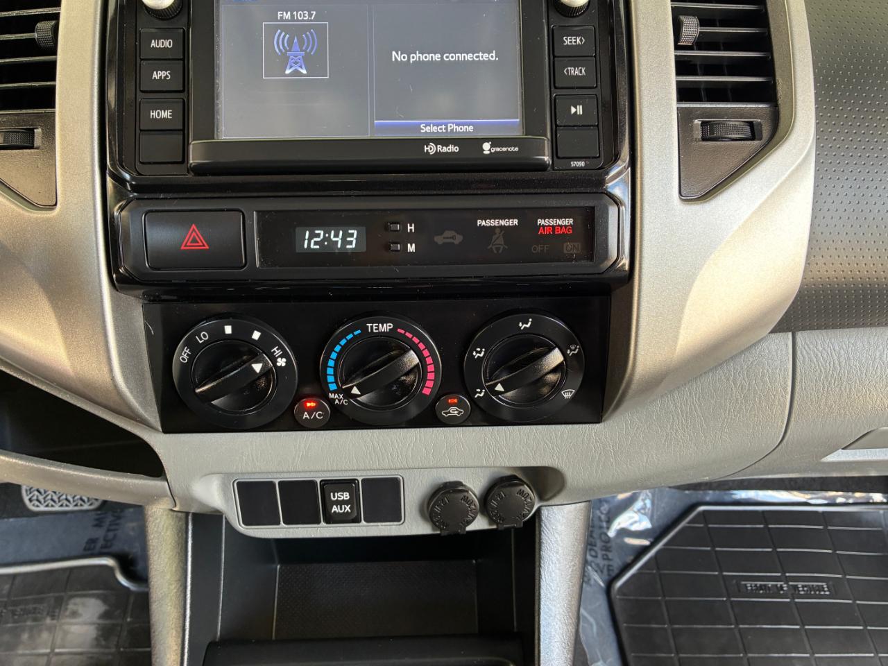 Toyota Tacoma  2014