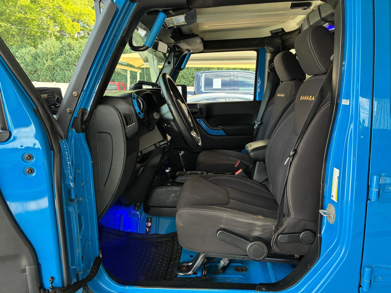 Jeep Wrangler Sahara 2011