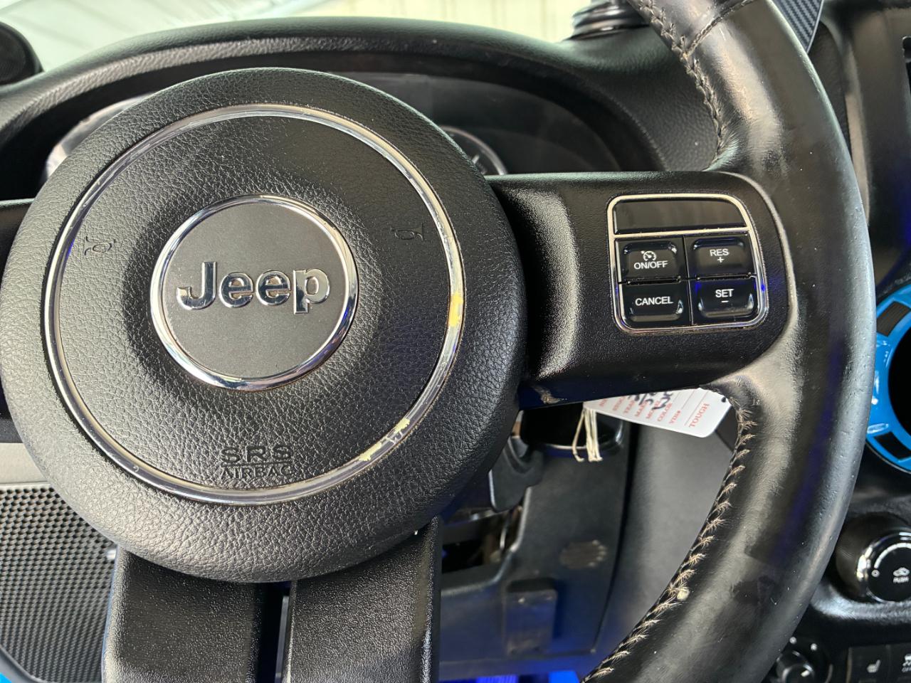 Jeep Wrangler Sahara 2011
