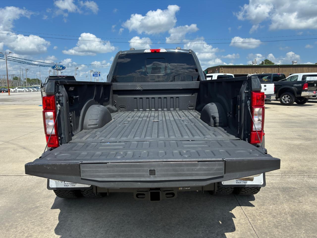Ford F-350 SD Lariat 2021