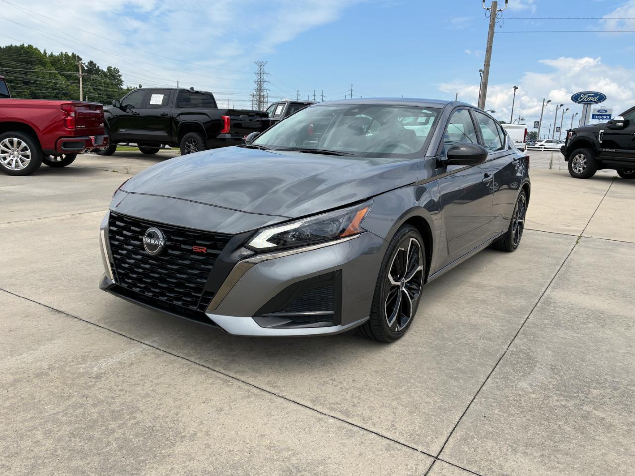 Nissan Altima  2024