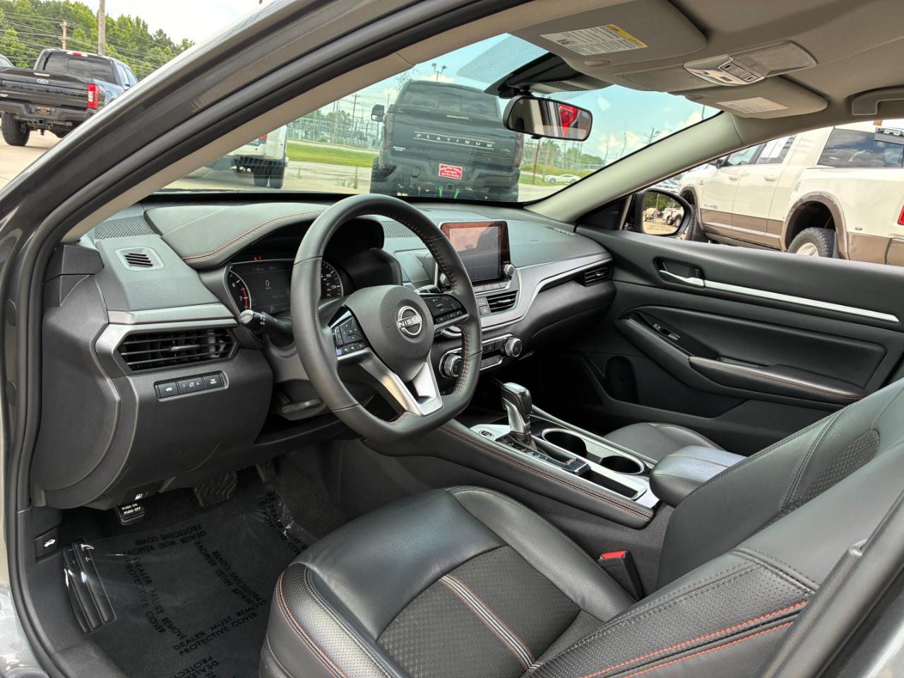 Nissan Altima  2024