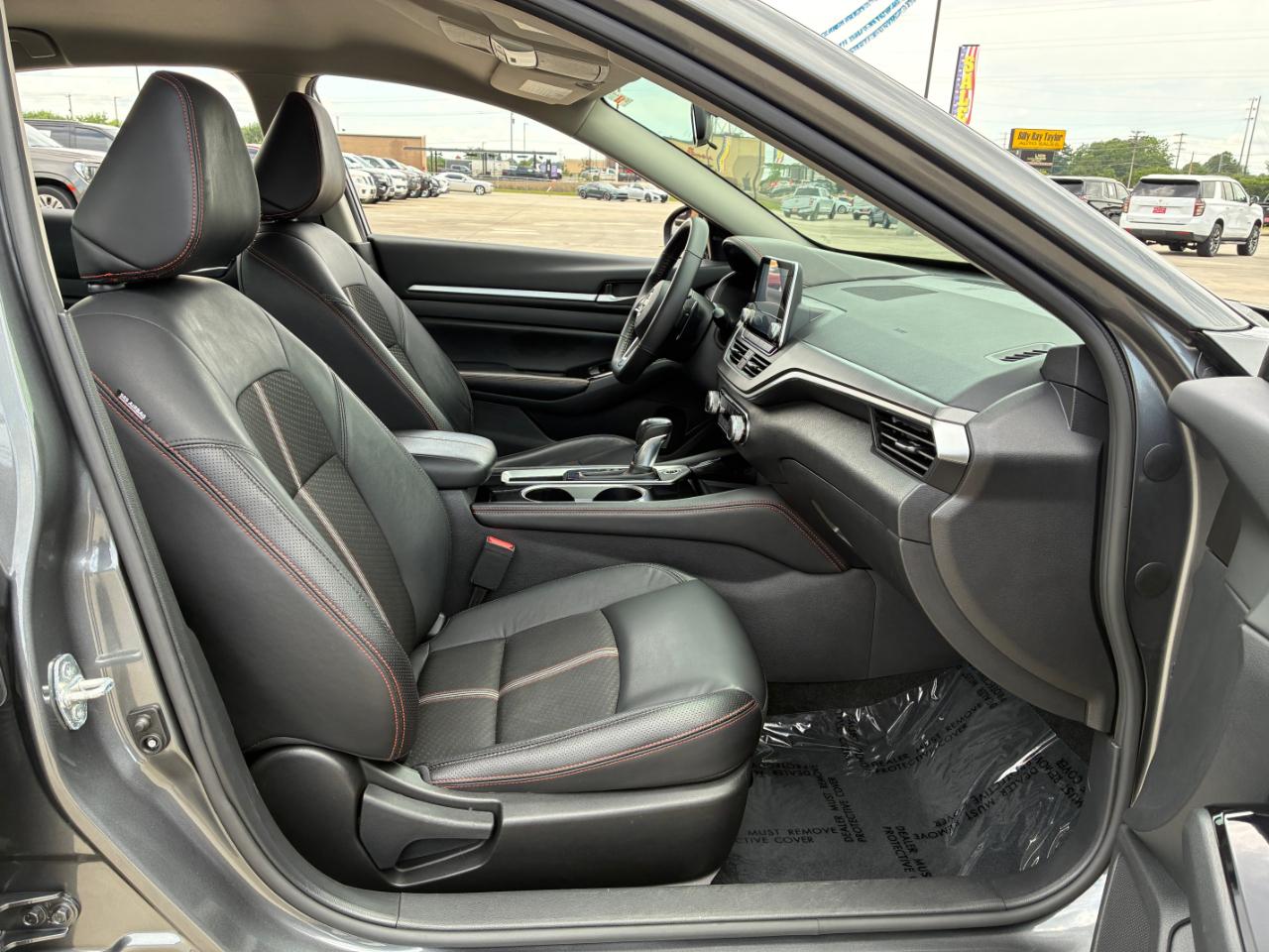 Nissan Altima  2024