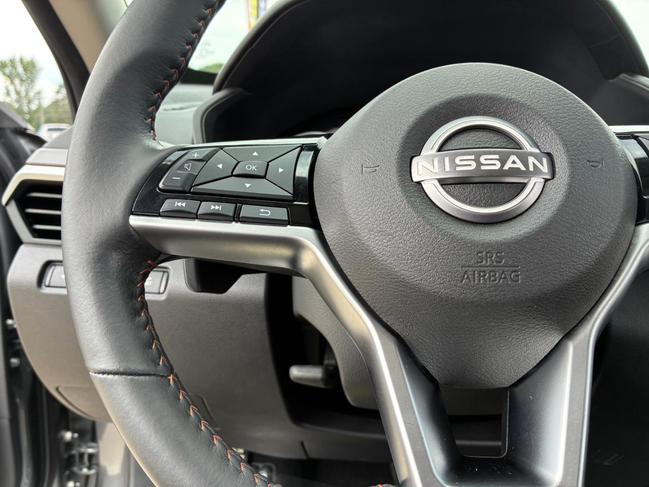 Nissan Altima  2024