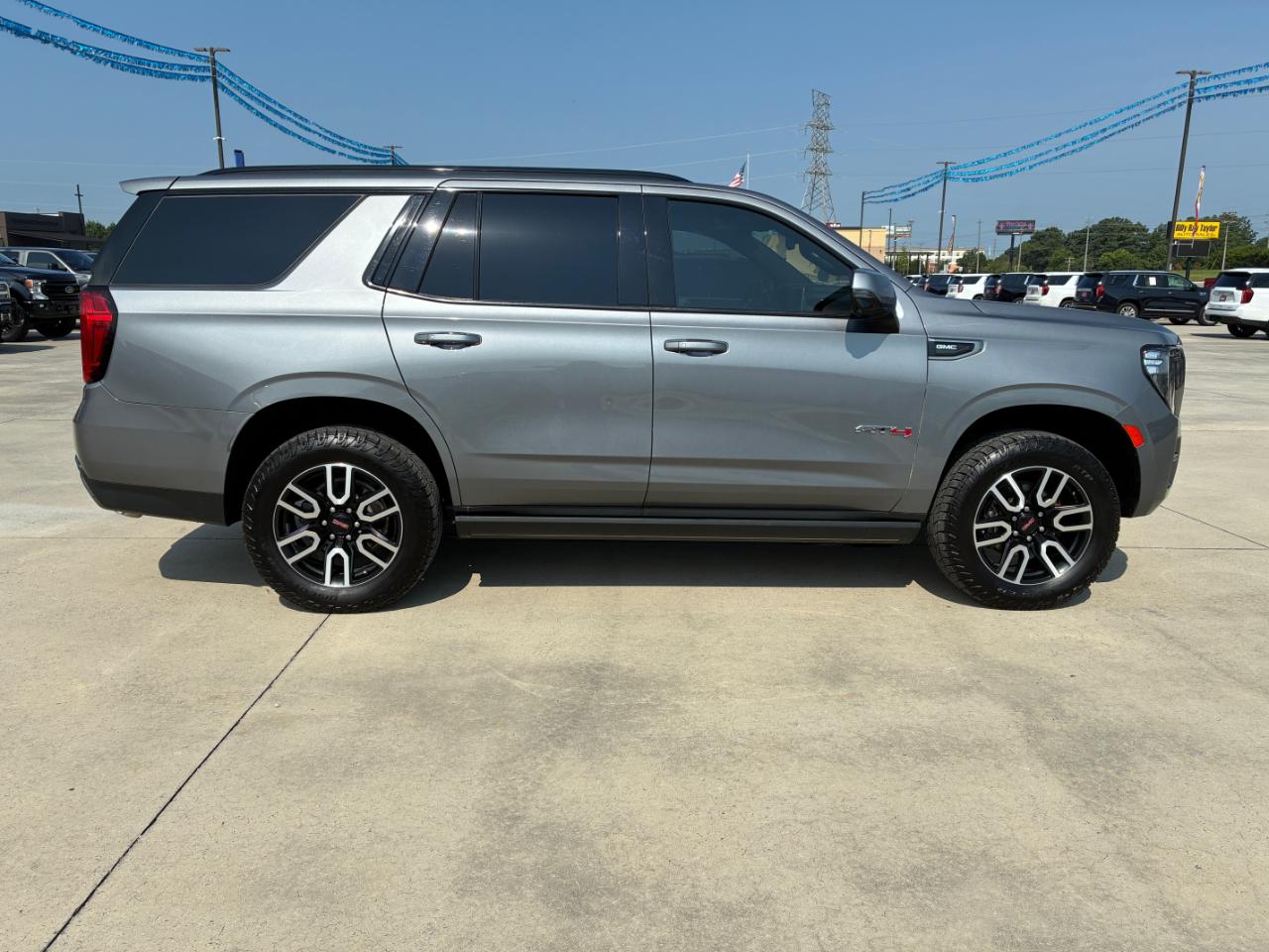 GMC Yukon  2021
