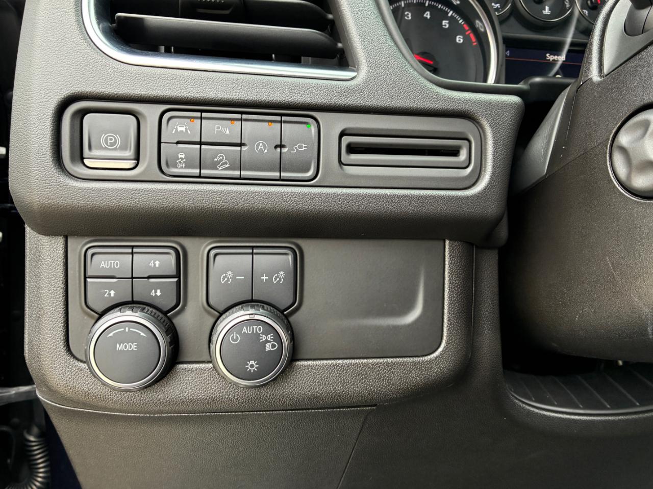 Chevrolet Tahoe  2021