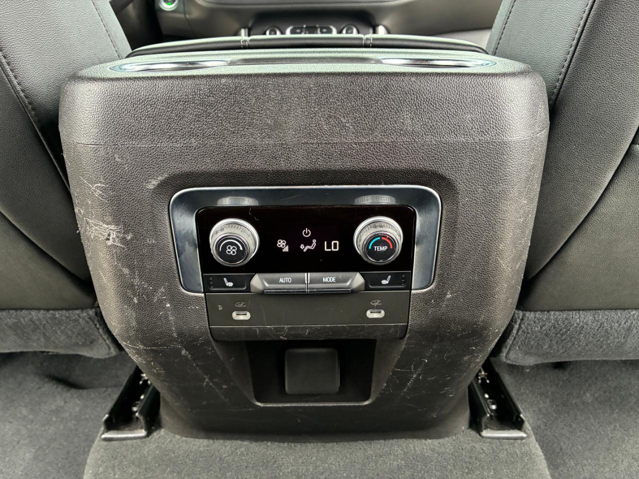Chevrolet Tahoe  2021