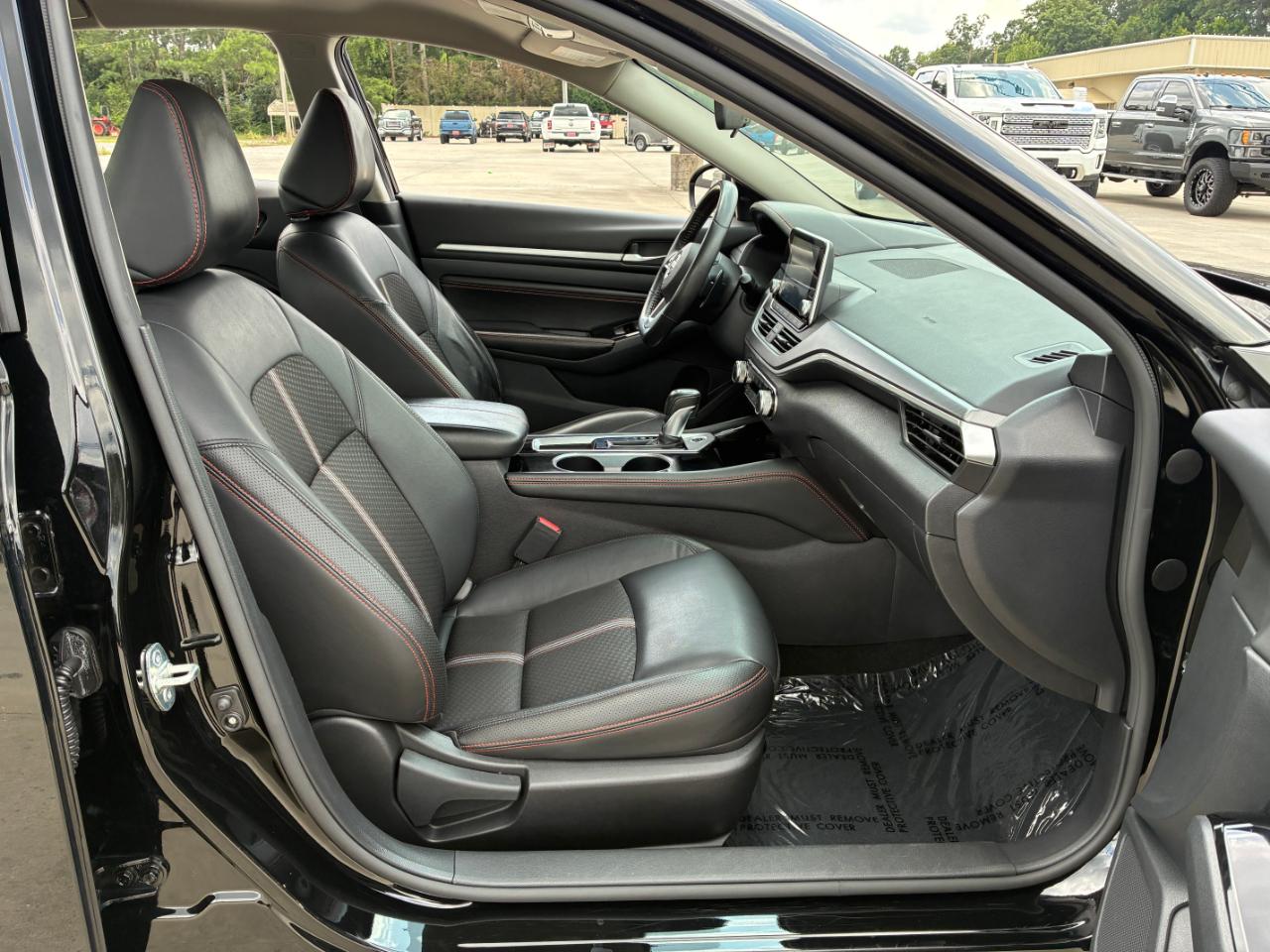 Nissan Altima SR 2023