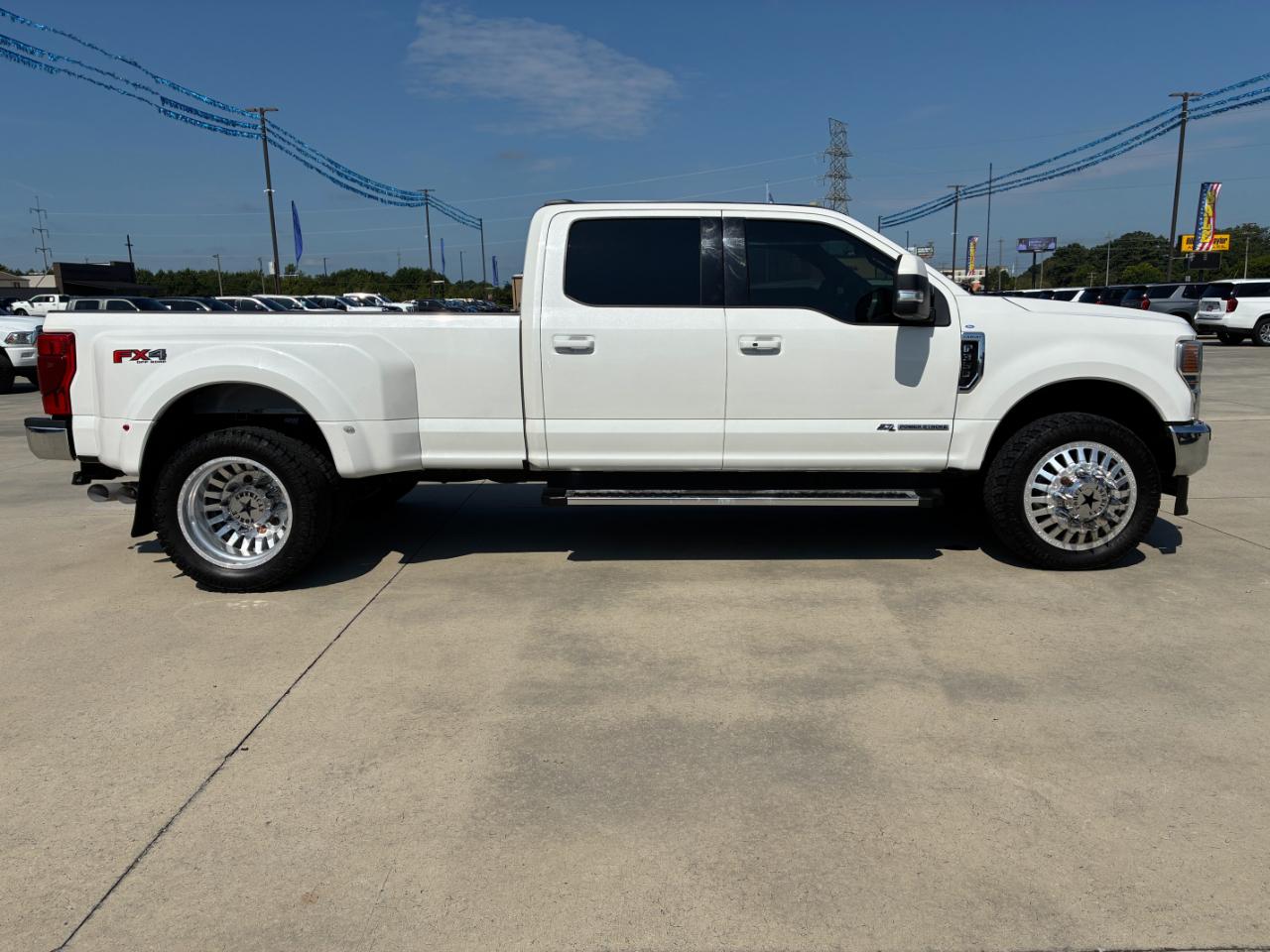 Ford F-350 SD Lariat 2022