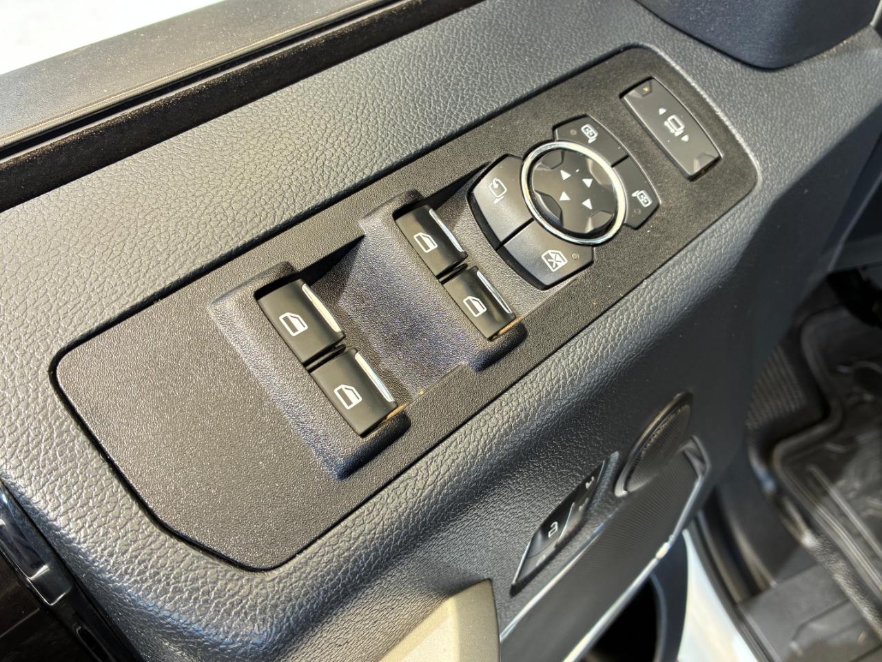 Ford F-350 SD Lariat 2022