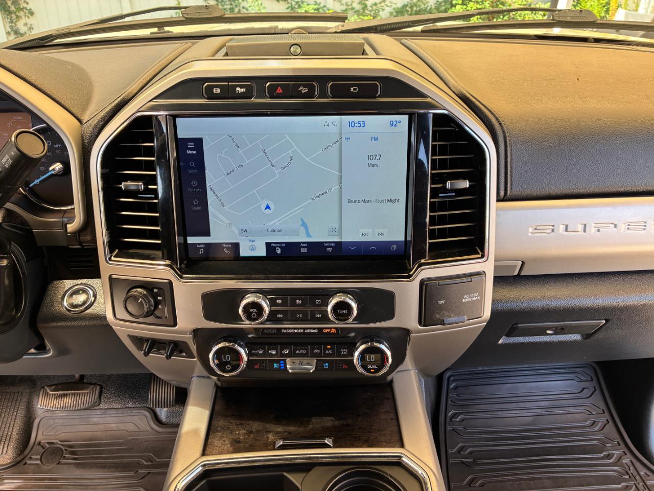 Ford F-350 SD Lariat 2022