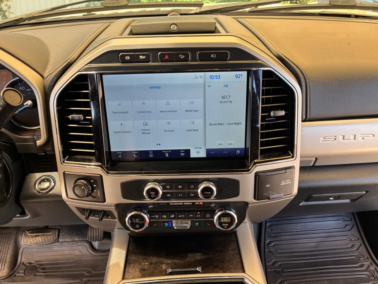 Ford F-350 SD Lariat 2022