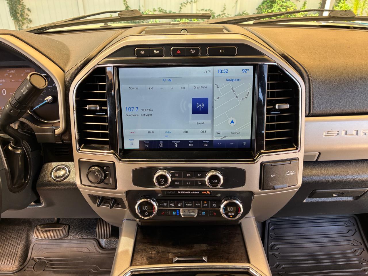 Ford F-350 SD Lariat 2022