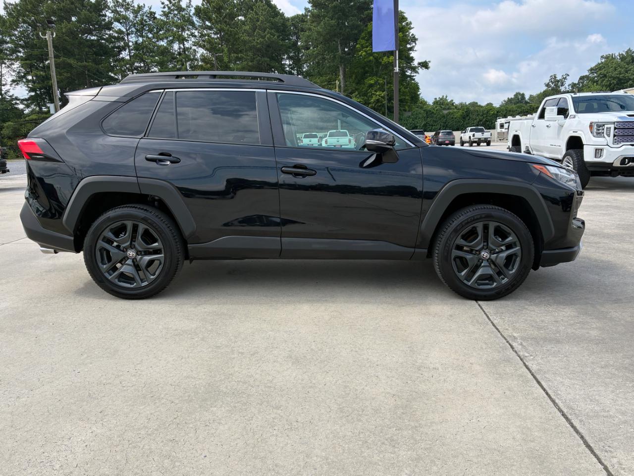 Toyota RAV4  2024