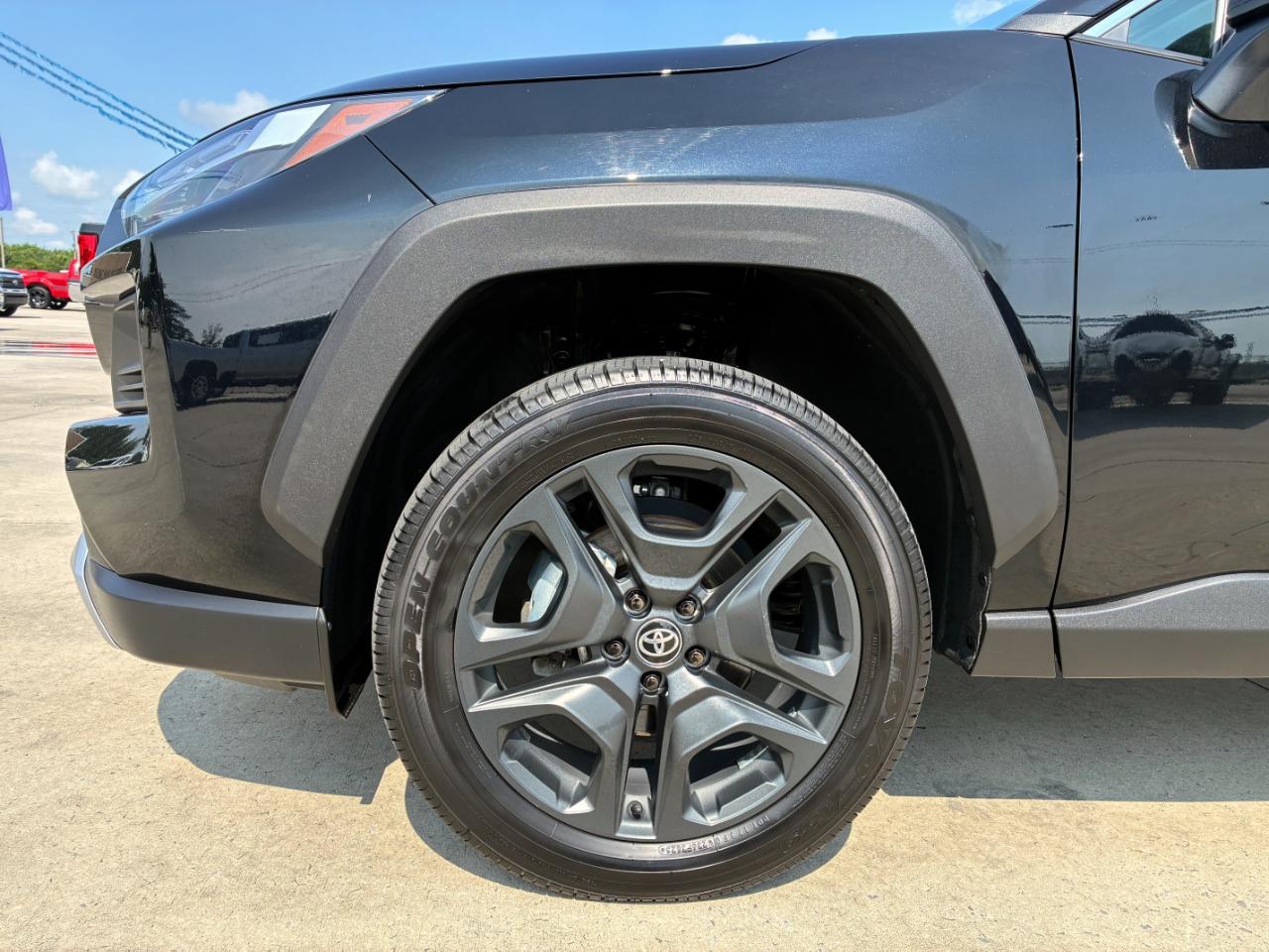 Toyota RAV4  2024