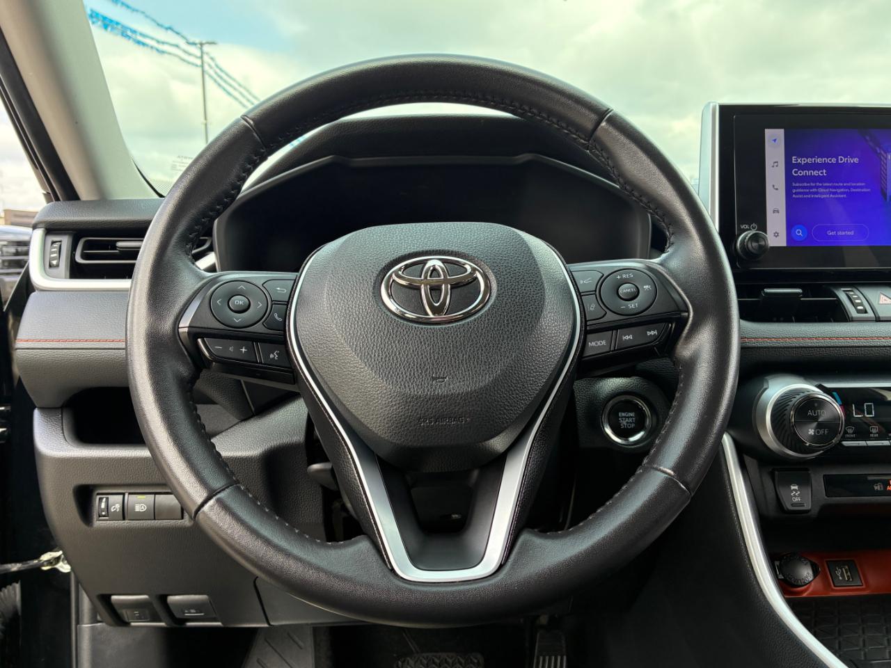 Toyota RAV4  2024