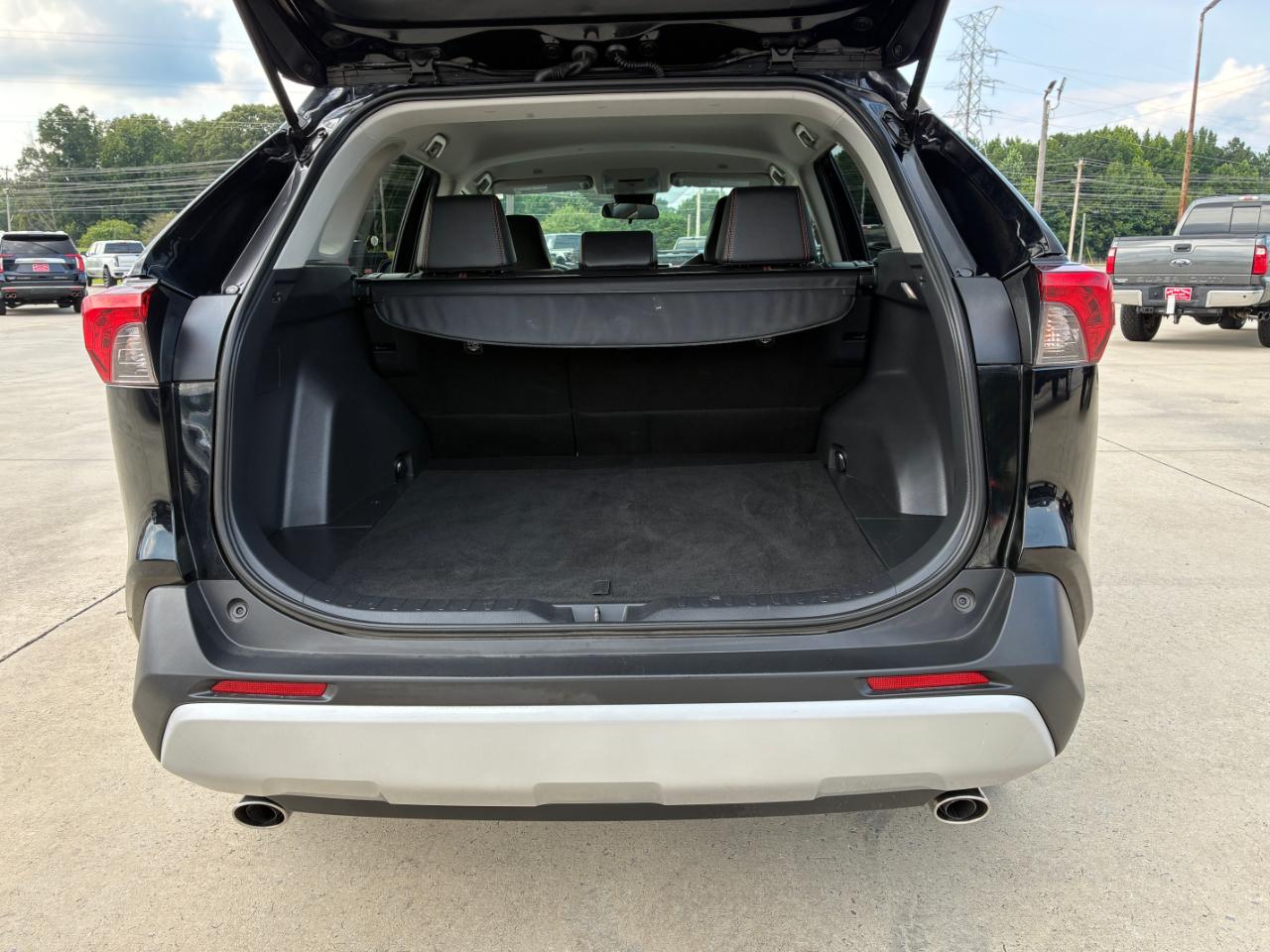 Toyota RAV4  2024