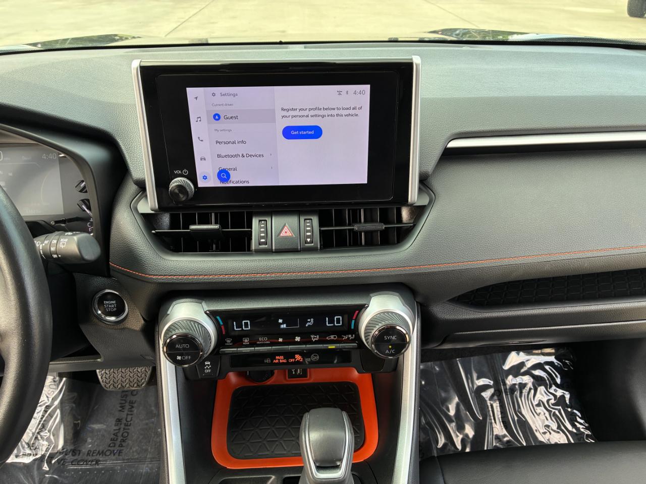 Toyota RAV4  2024