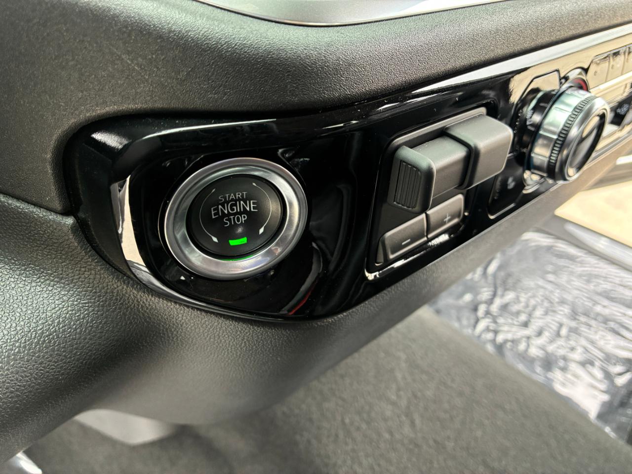 GMC Sierra 1500  2025
