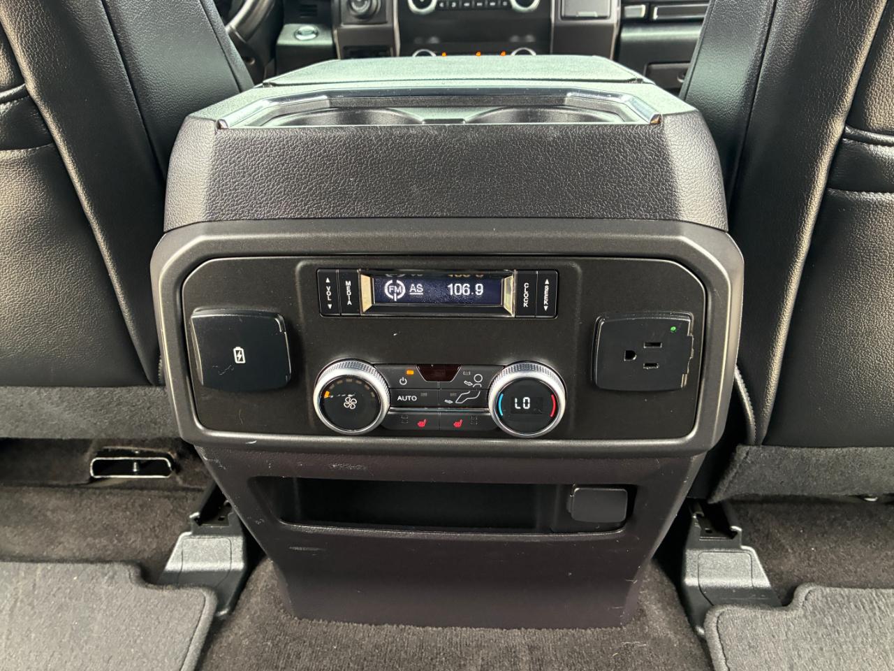 Ford Expedition  2019