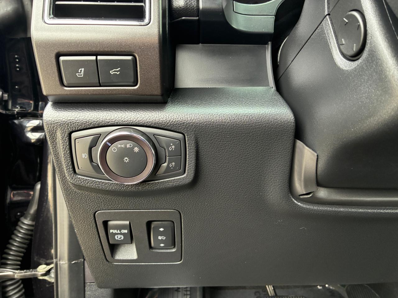 Ford Expedition  2019