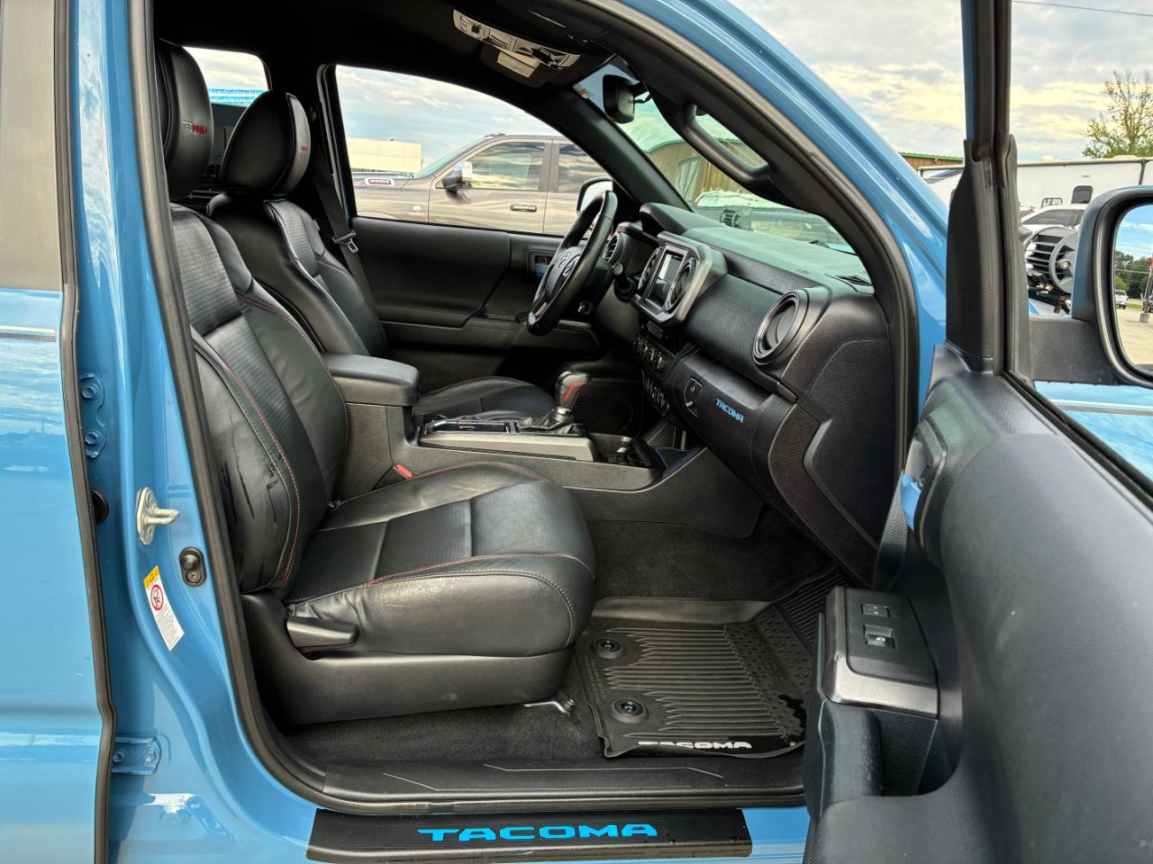 Toyota Tacoma  2018
