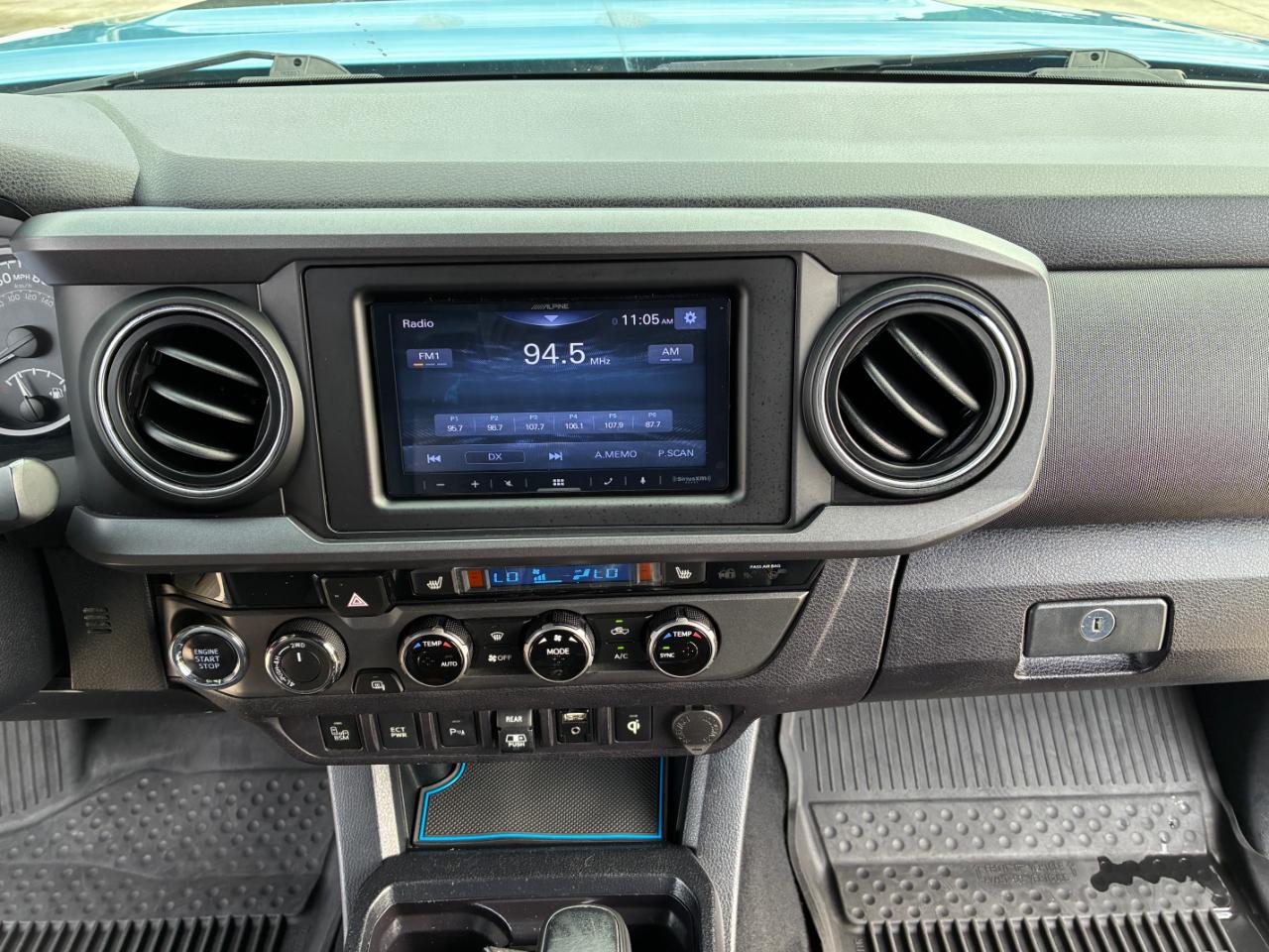 Toyota Tacoma  2018